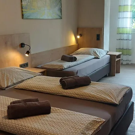 Delagera Vendégház Großmehring